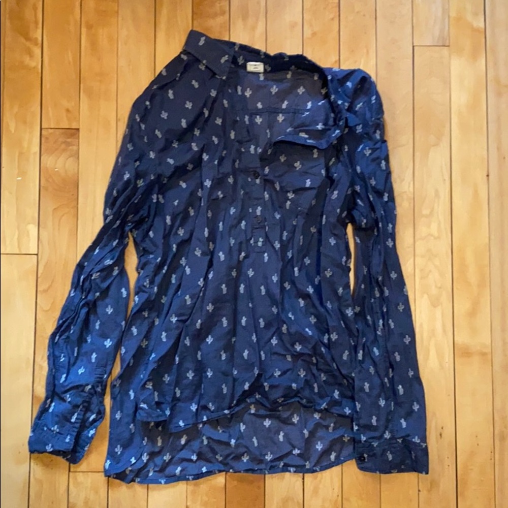 Like new Gap cactus blouse!